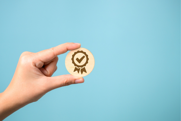 Certificaciones de Calidad en Atención al Cliente: ¿Cuál es su Impacto Real en la Experiencia y la Confianza del Usuario?